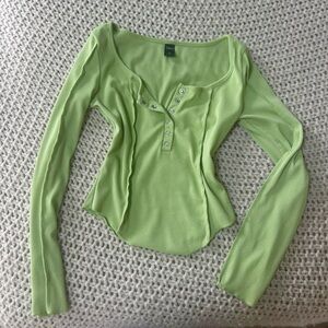 Bright Green Women’s Long Sleeve Medium